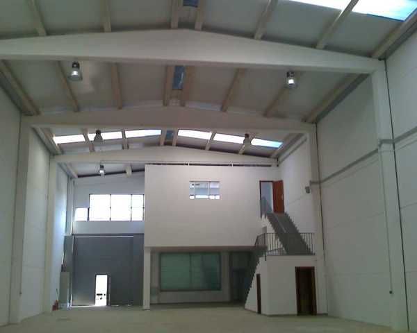 Nau industrial en venda en  Sevilla Capital