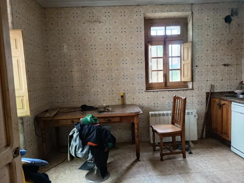 Menjador de Casa o xalet en venda en Llanera amb Moblat