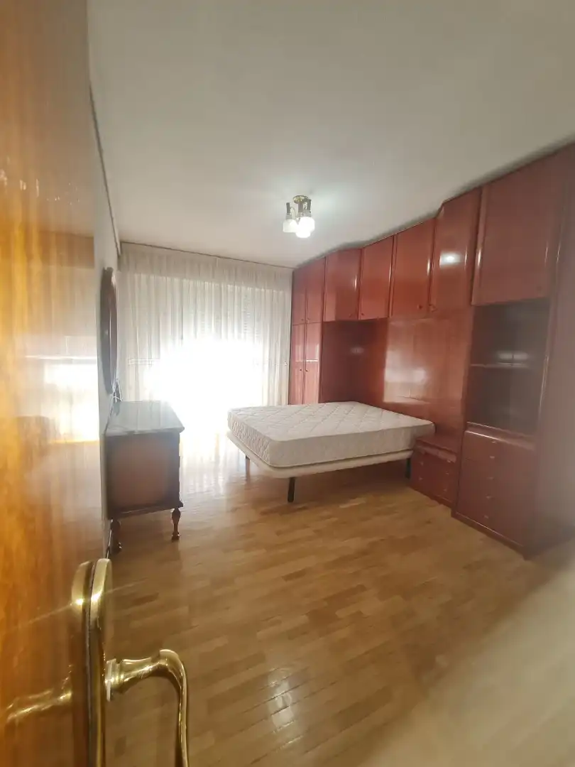 Dormitori de Apartament de lloguer en Fuenlabrada amb Aire condicionat, Calefacció i Parquet