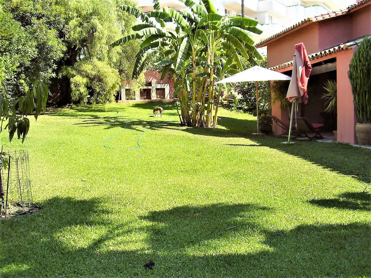 Haus mit Pool zum Verkauf in San Pedro de Alcántara, imagen 3