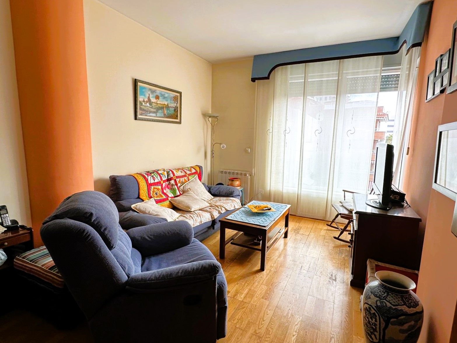 Living room of Flat for sale in L'Hospitalet de Llobregat  with Heating