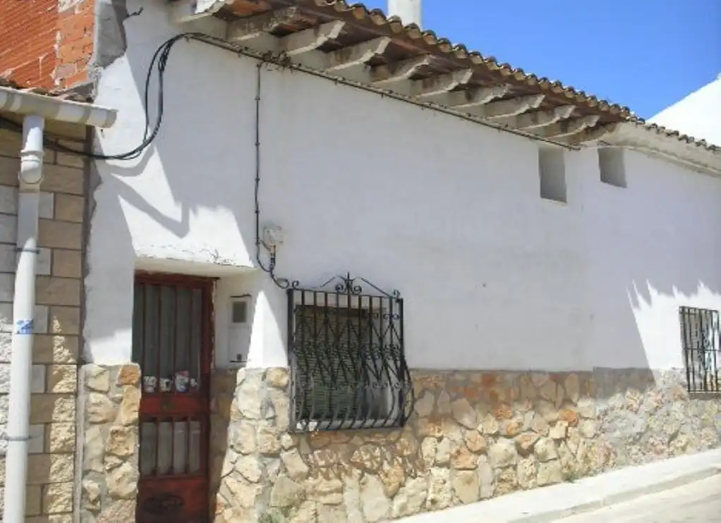 Vista exterior de Casa adosada en venta en Villamayor de Santiago