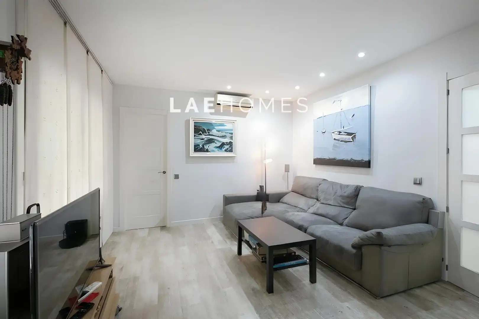 Sala de estar de Piso en venta en  Barcelona Capital con Aire acondicionado, Parquet y Trastero