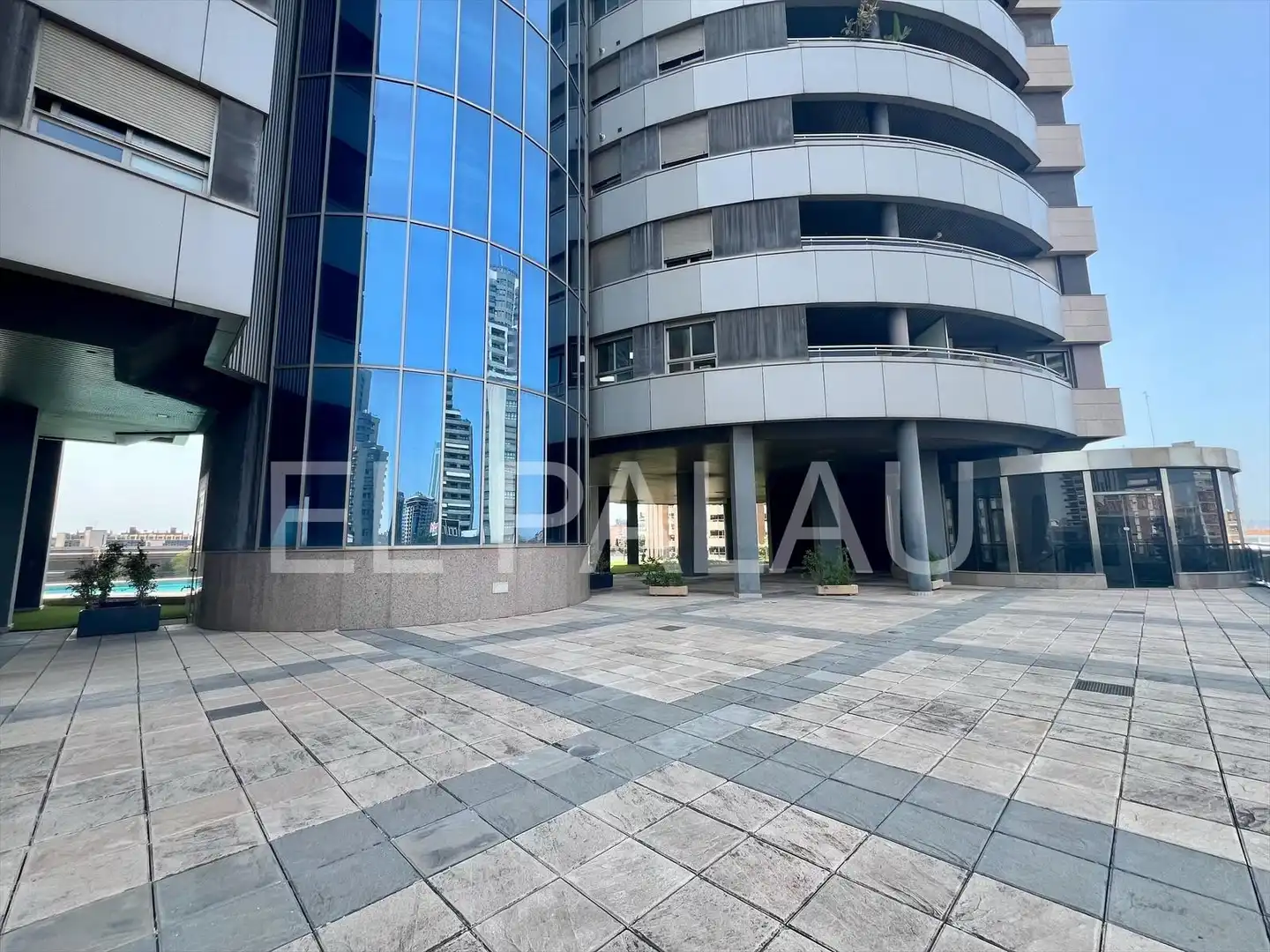 Vista exterior de Piso de alquiler en Valencia con Aire acondicionado, Calefacción y Parquet