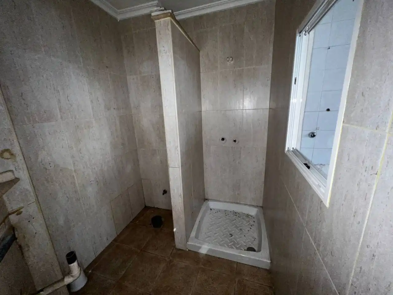 Baño de Local en venta en Almansa