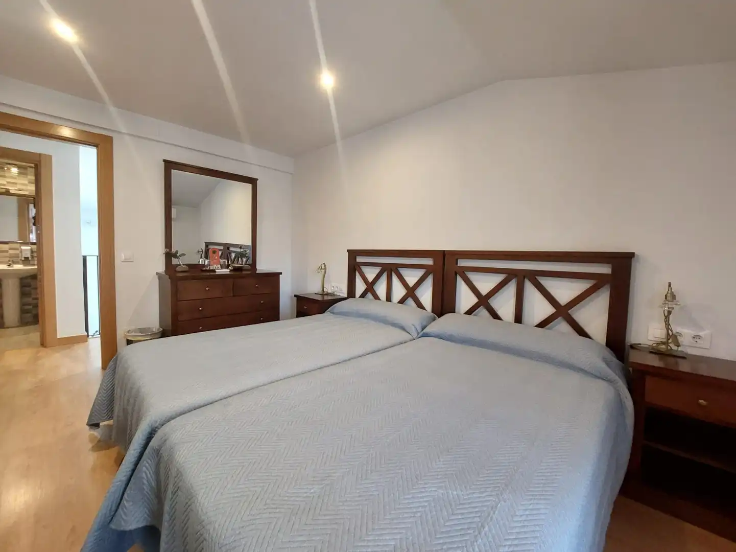 Habitación de Casa adosada en venta en Milagro con Aire acondicionado, Calefacción y Amueblado