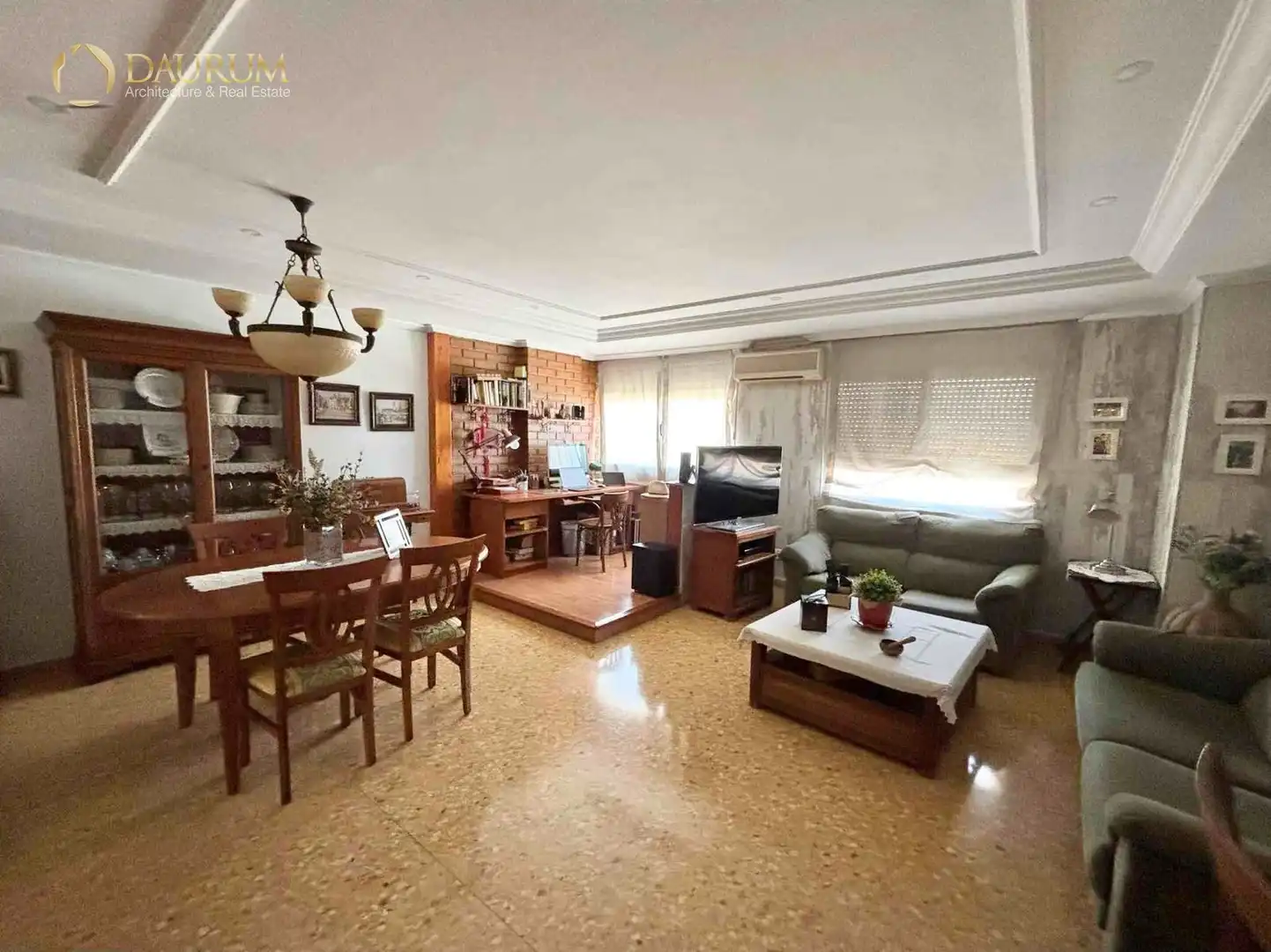 Sala de estar de Piso en venta en Paterna con Aire acondicionado, Trastero y Amueblado