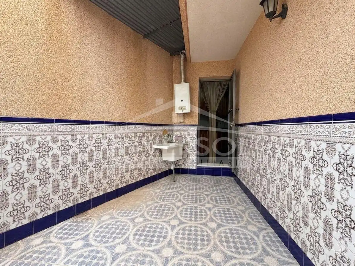 Casa adosada en venta en Dalías con Terraza y Amueblado