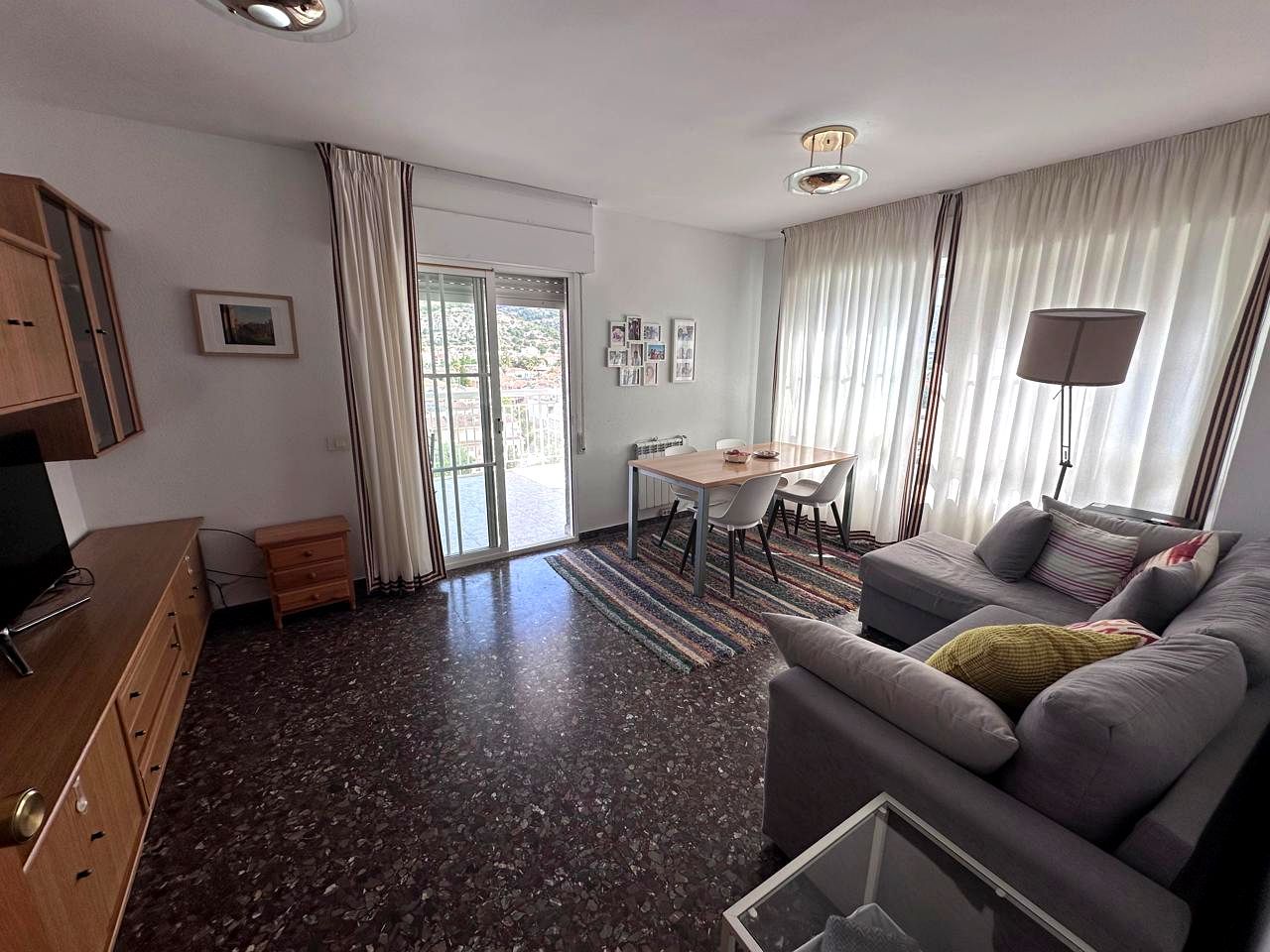 Sala d'estar de Pis de lloguer en Benicasim / Benicàssim amb Terrassa, Moblat i Piscina comunitària