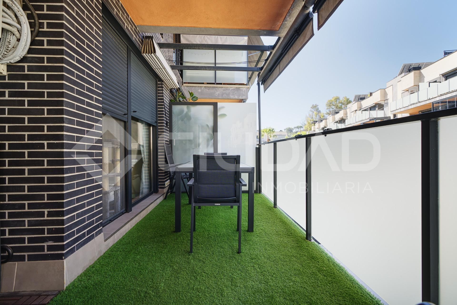 Terraza de Piso en venta en San Juan de Aznalfarache con Aire acondicionado, Terraza y Trastero