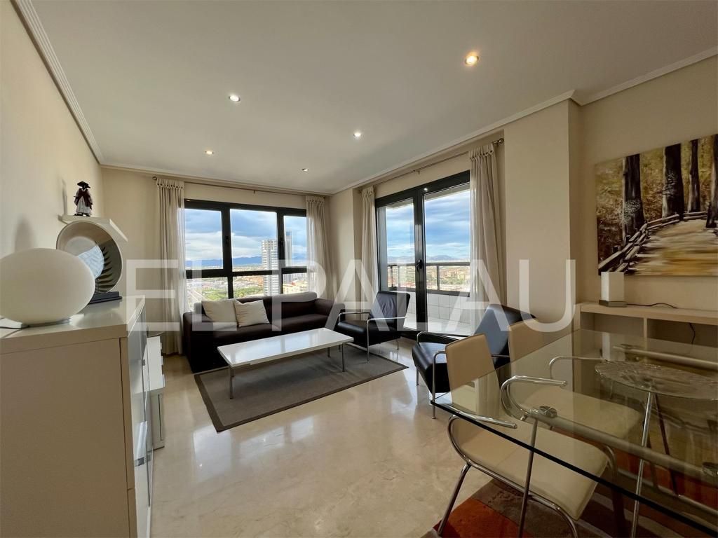 Pis de lloguer a Sant Pau, Campanar