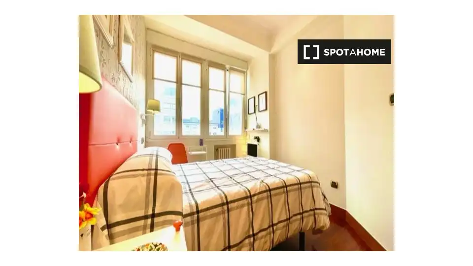 Room in Sabino Arana - Jesuitas