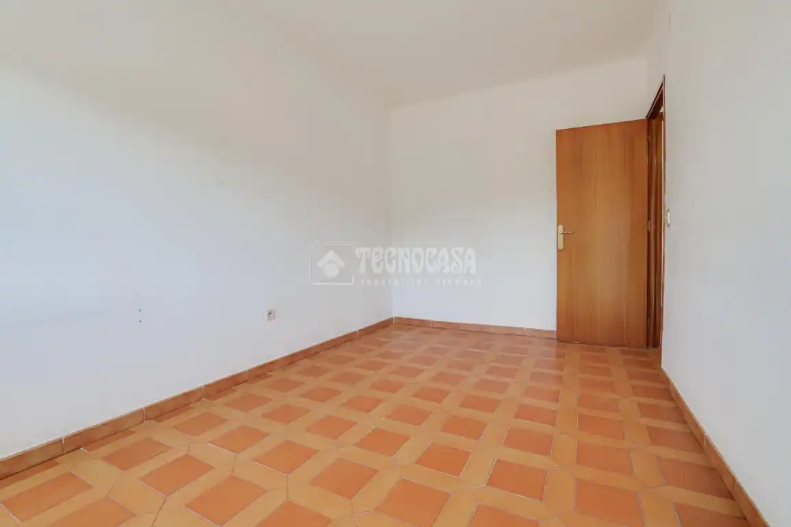 Habitación de Piso en venta en Sant Vicenç Dels Horts con Aire acondicionado y Alarma