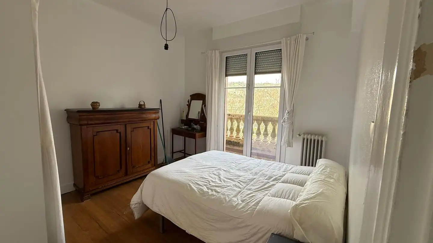 Dormitori de Pis en venda en Bilbao  amb Calefacció, Parquet i Terrassa