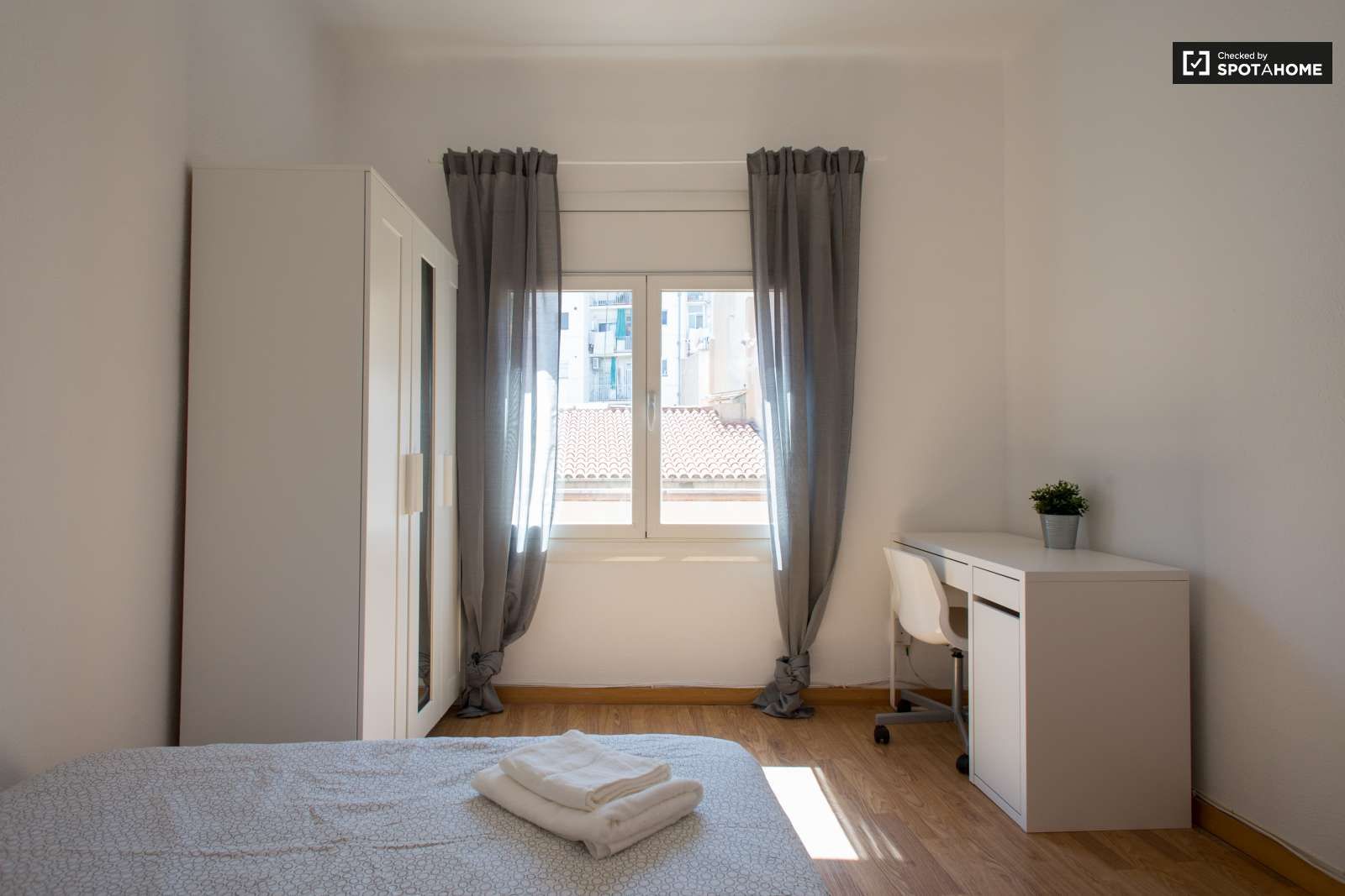 Apartament per a compartir a Sants-Badal