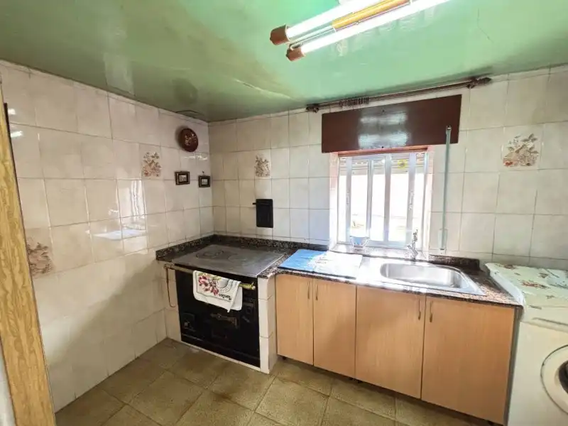Cocina de Casa adosada en venta en Cartes con Jardín privado y Amueblado