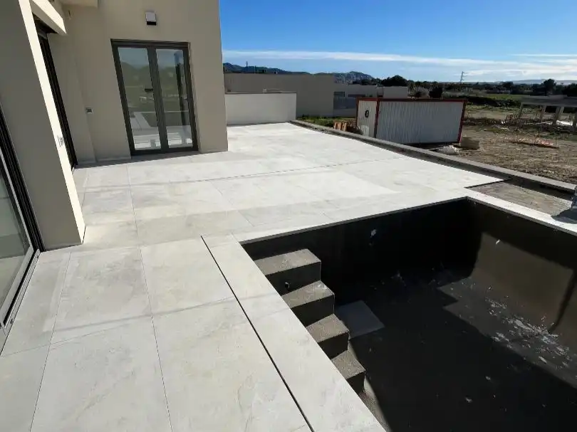 Semi-detached house with garden for sale in Carrer Holanda 11, imagen 3