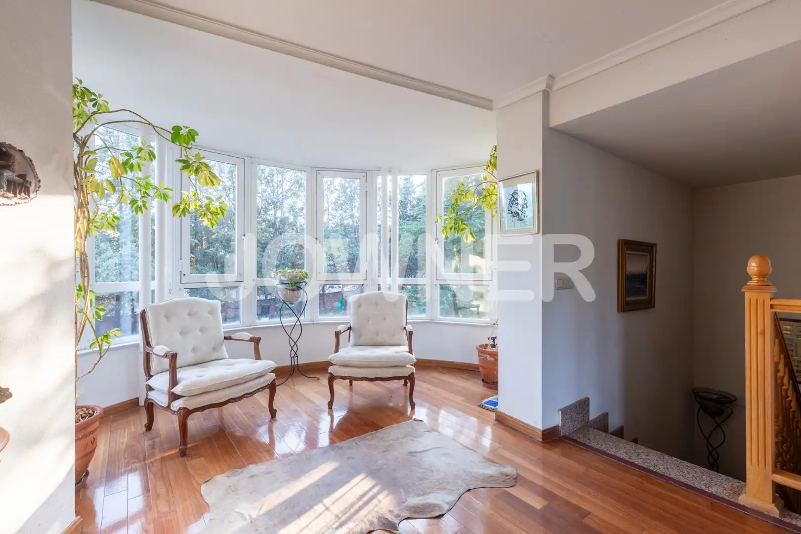 Sala d'estar de Casa o xalet en venda en Las Rozas de Madrid amb Aire condicionat, Calefacció i Jardí privat