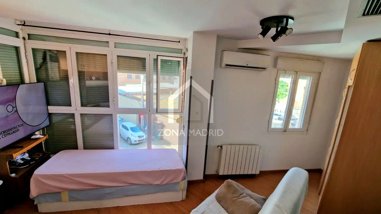 Piso con ascensor en venta en Calle de Indalecio Fernández, imagen 4