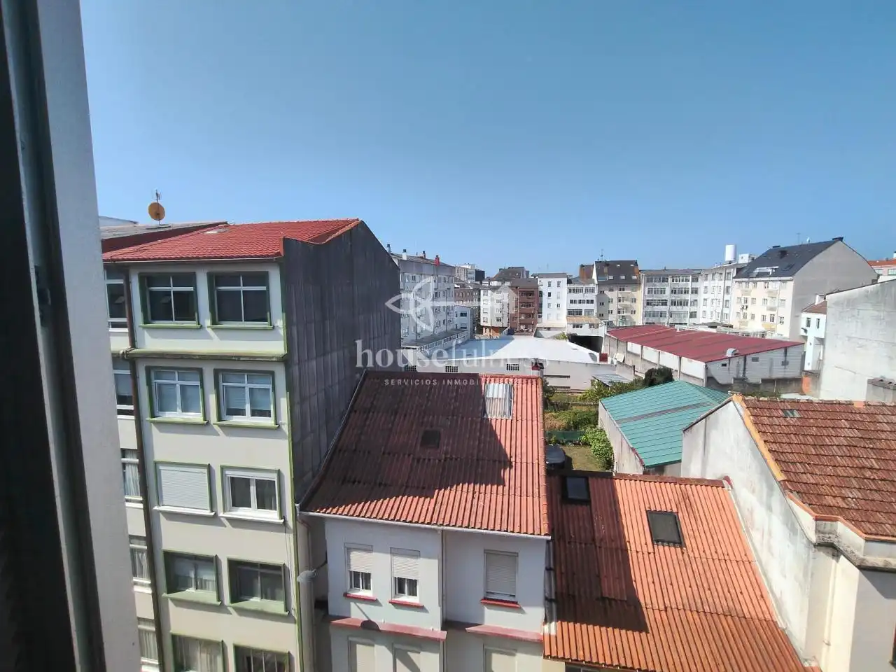 Vista exterior de Pis en venda en Ferrol amb Terrassa