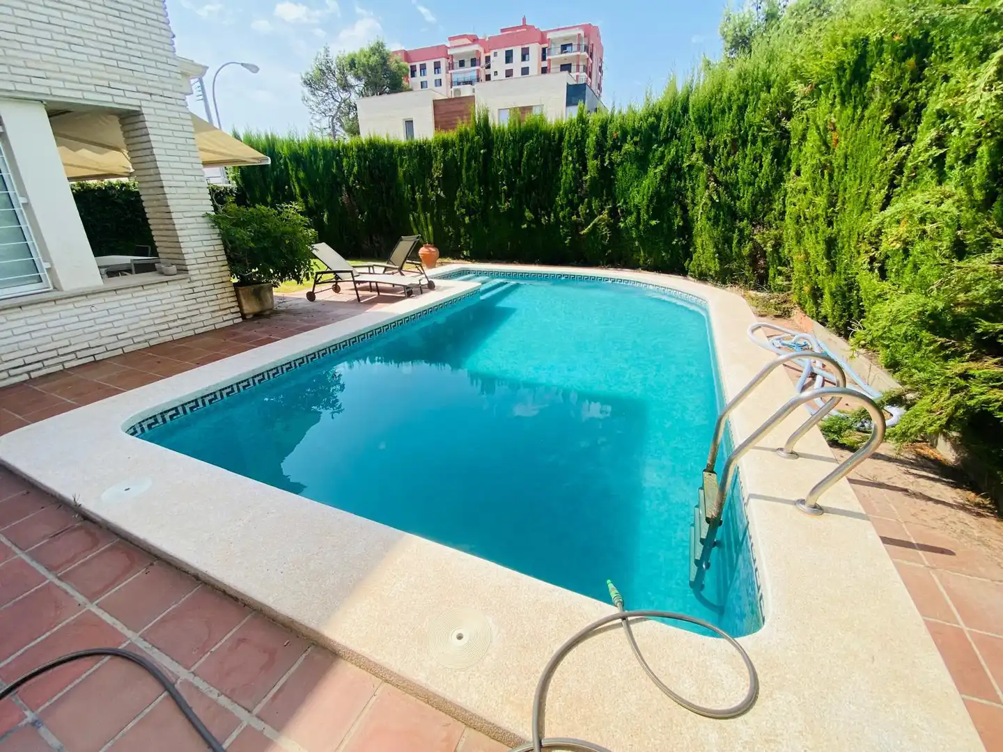 Casa bifamiliare con piscina in vendita a Gran Avinguda Jaume I