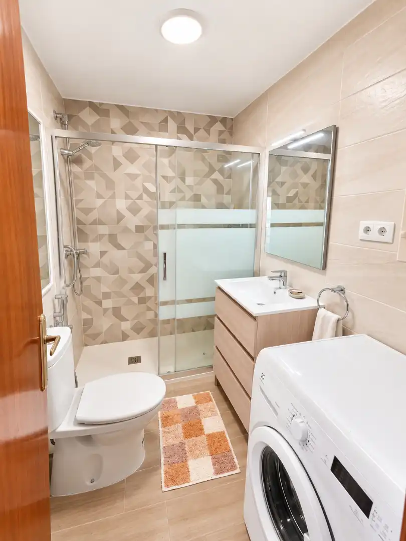 Bathroom of Flat for sale in Torrevieja  with Terrace, Storage room and Furnished