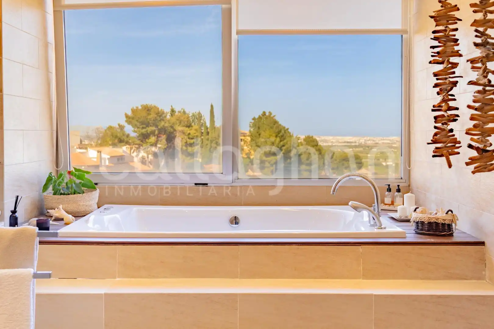 Baño de Casa o chalet en venta en Chiva con Aire acondicionado, Calefacción y Jardín privado