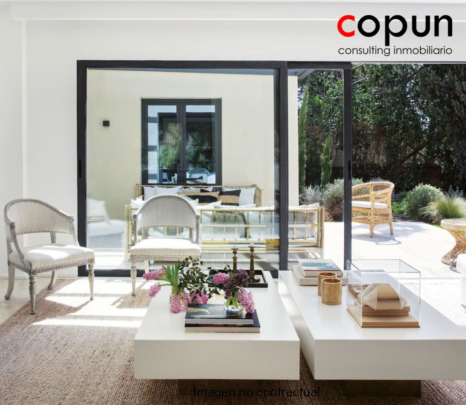 Living room of House or chalet for sale in Oviedo   with Heating, Private garden and Terrace