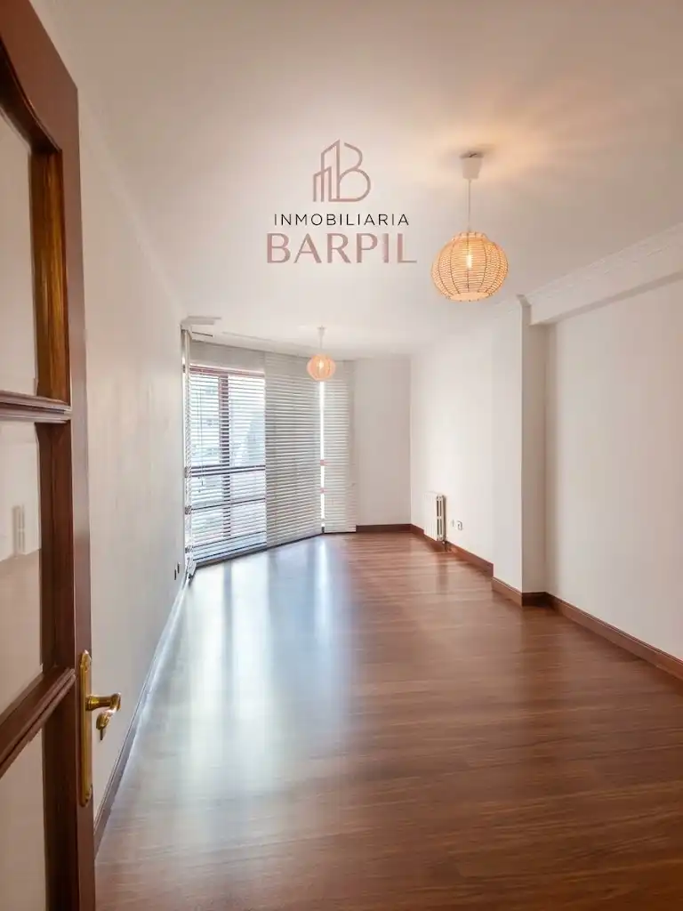 Flat for rent in Rúa de Rosalía de Castro, 80, Centro - Areal