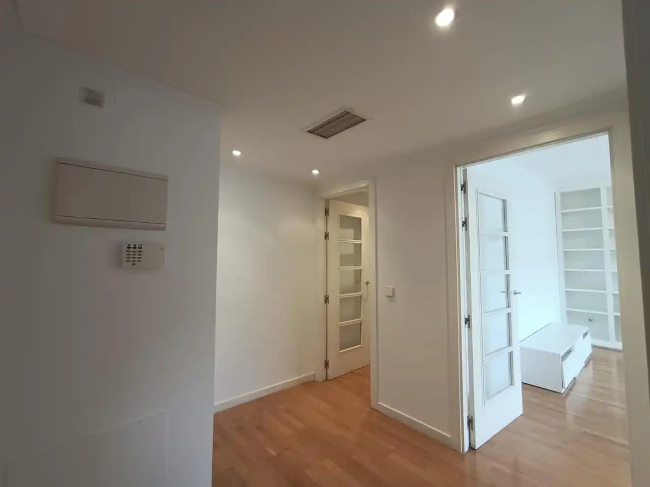 Flat for sale in Madrid  with Air Conditioner, Heating and Terrace