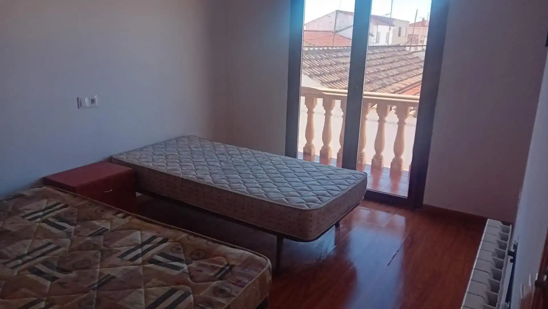 Dormitori de Casa adosada en venda en Las Mesas   amb Jardí privat, Moblat i Balcó