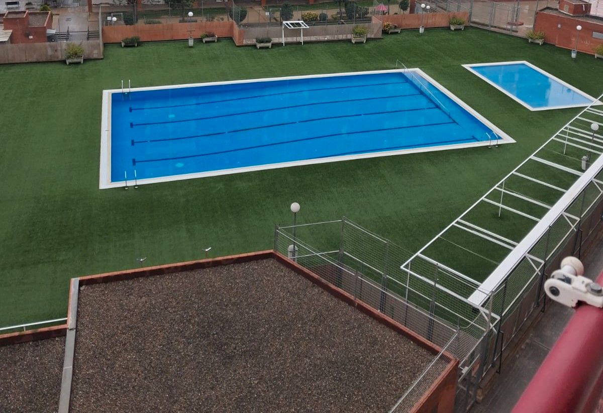 Piscina de Piso en venta en Sabadell con Aire acondicionado, Calefacción y Parquet