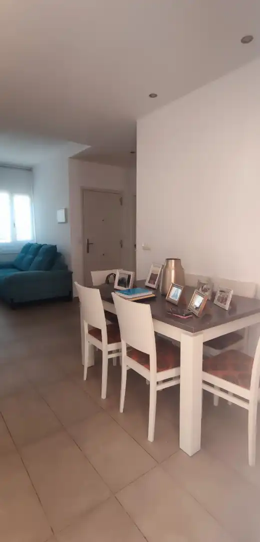 Menjador de Casa adosada en venda en Benacazón amb Aire condicionat, Moblat i Internet