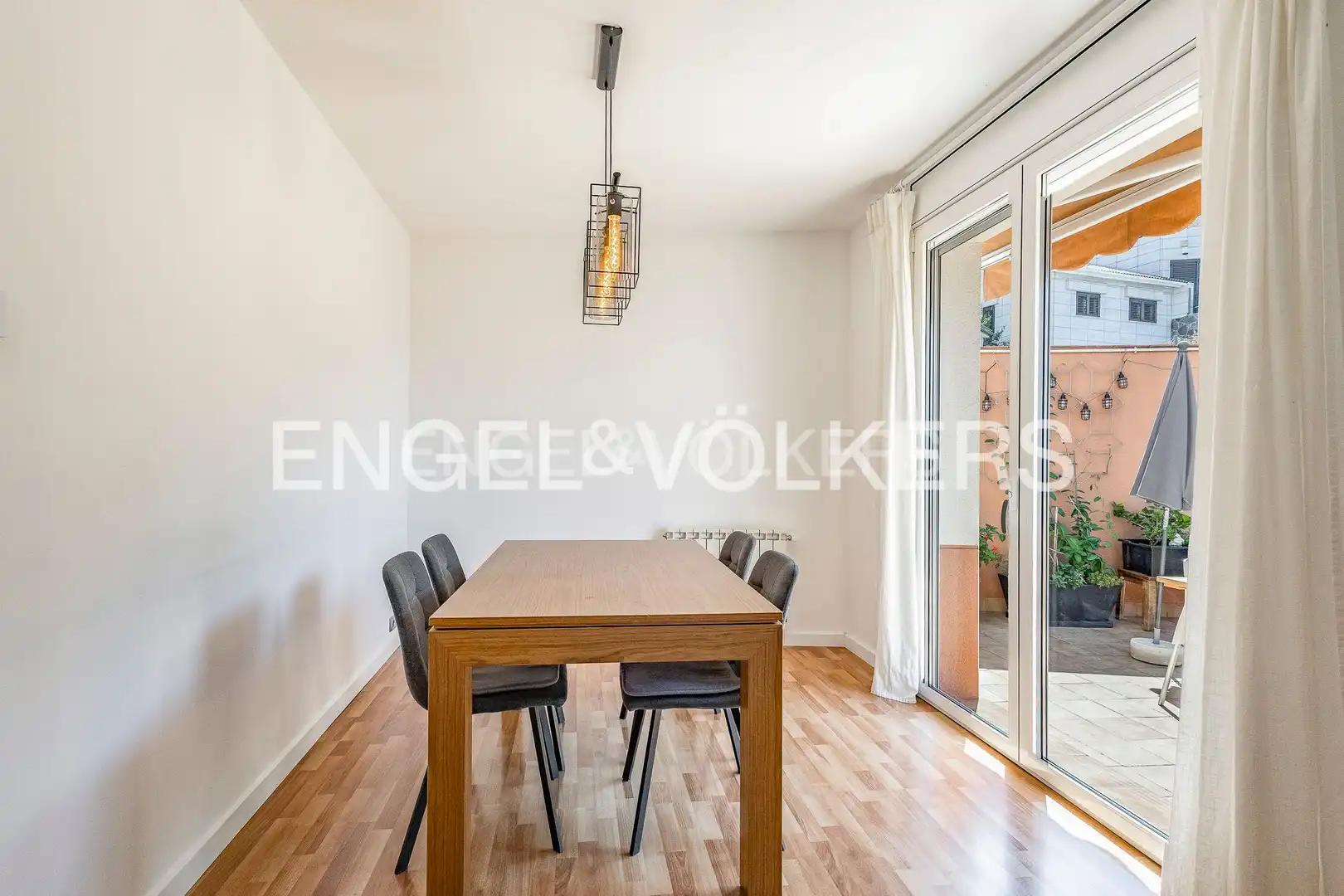 Esszimmer von Wohnung zur Miete in Esplugues de Llobregat mit Klimaanlage, Heizung und Parkett