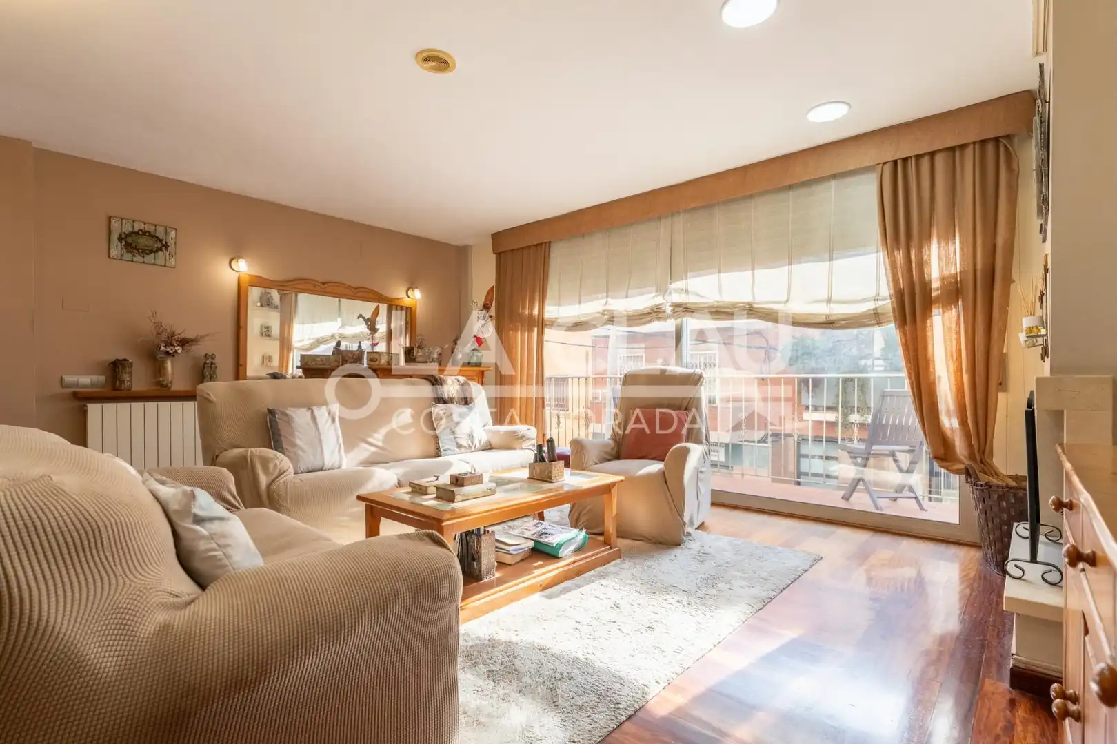 Wohnzimmer von Einfamilien-Reihenhaus zum Verkauf in Gavà mit Heizung