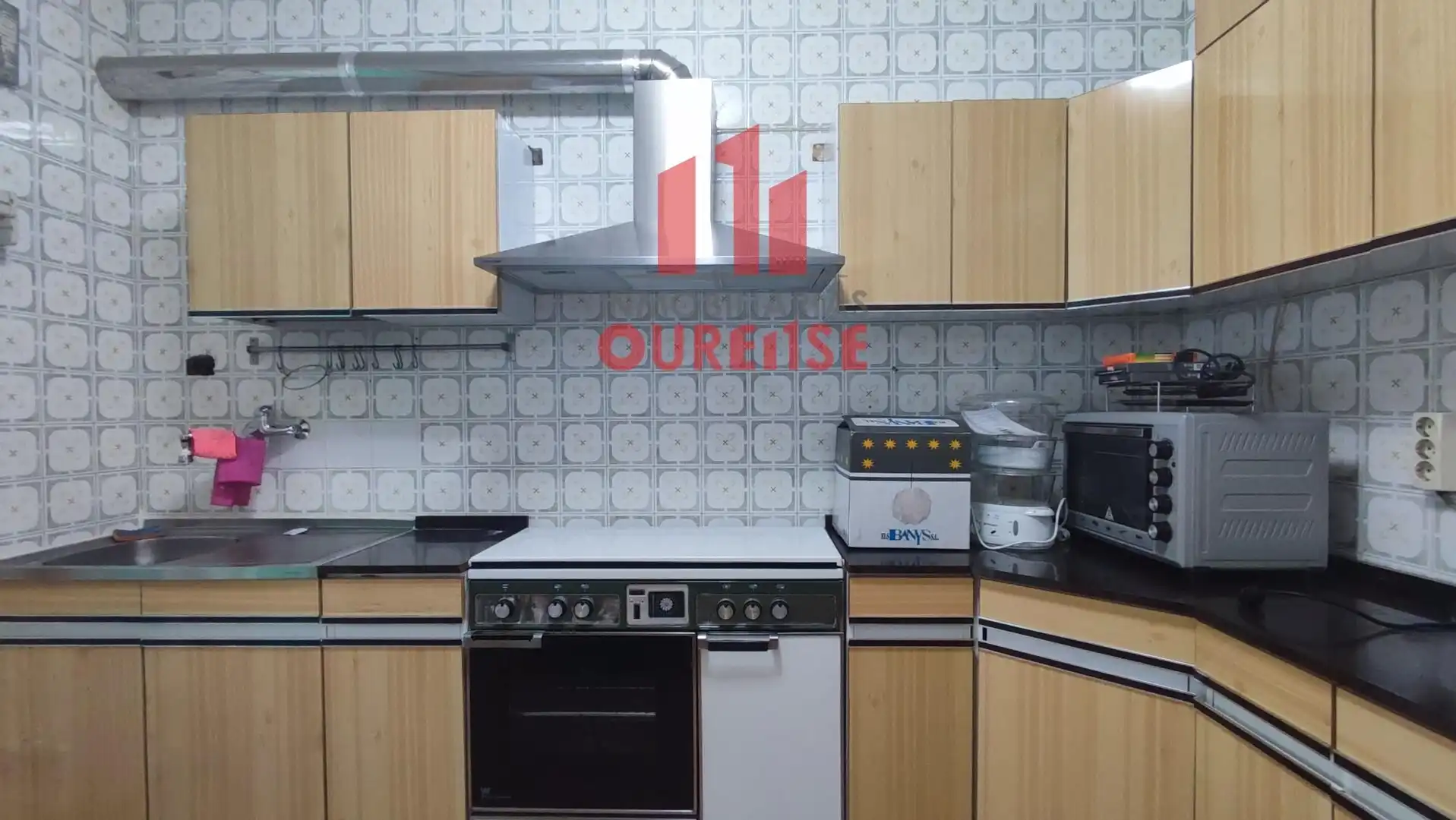 Kitchen of Flat for sale in Ourense Capital   with Heating, Storage room and Balcony