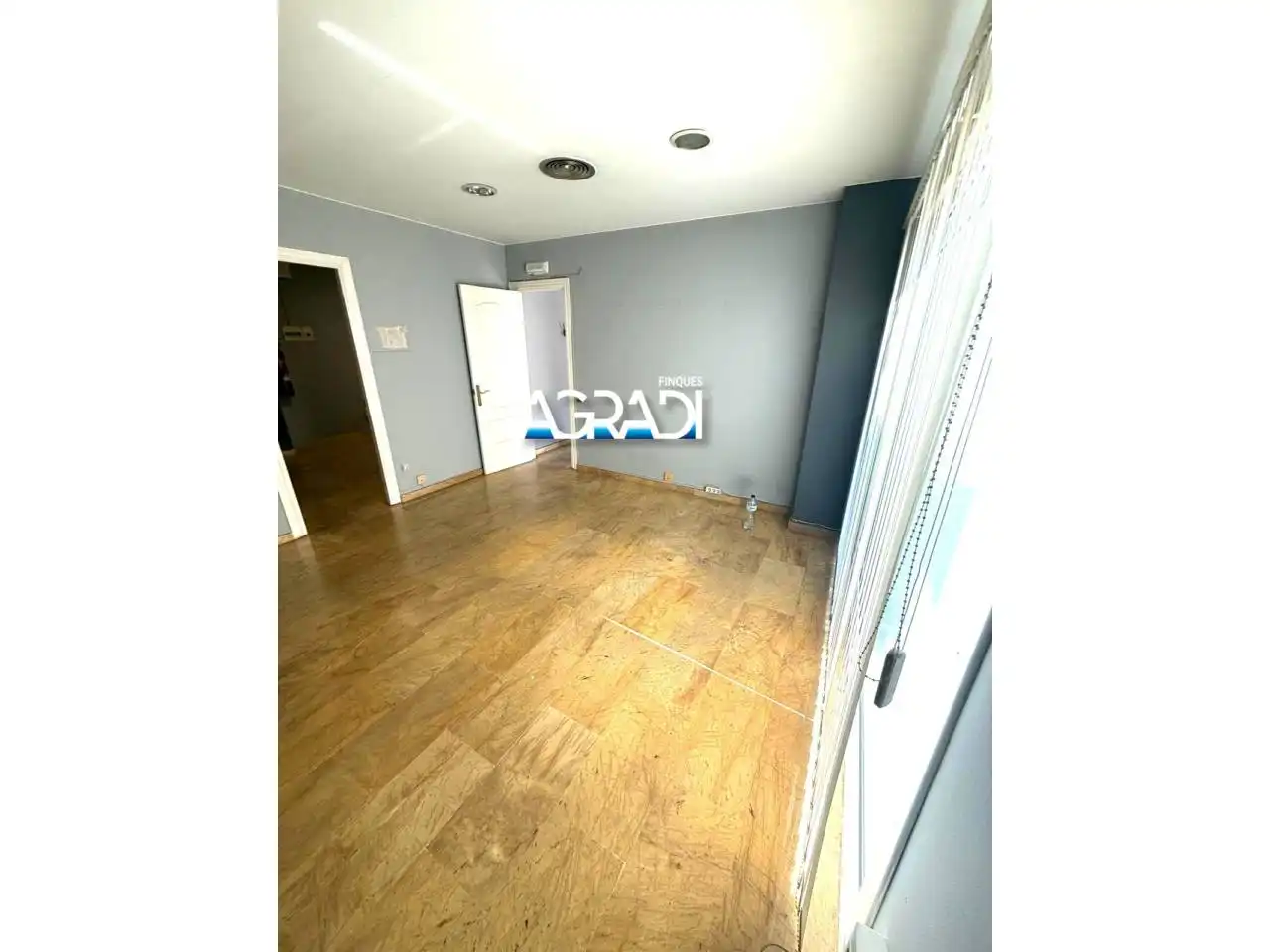 Local comercial de lloguer a Calle lluis vives 35, imagen 14