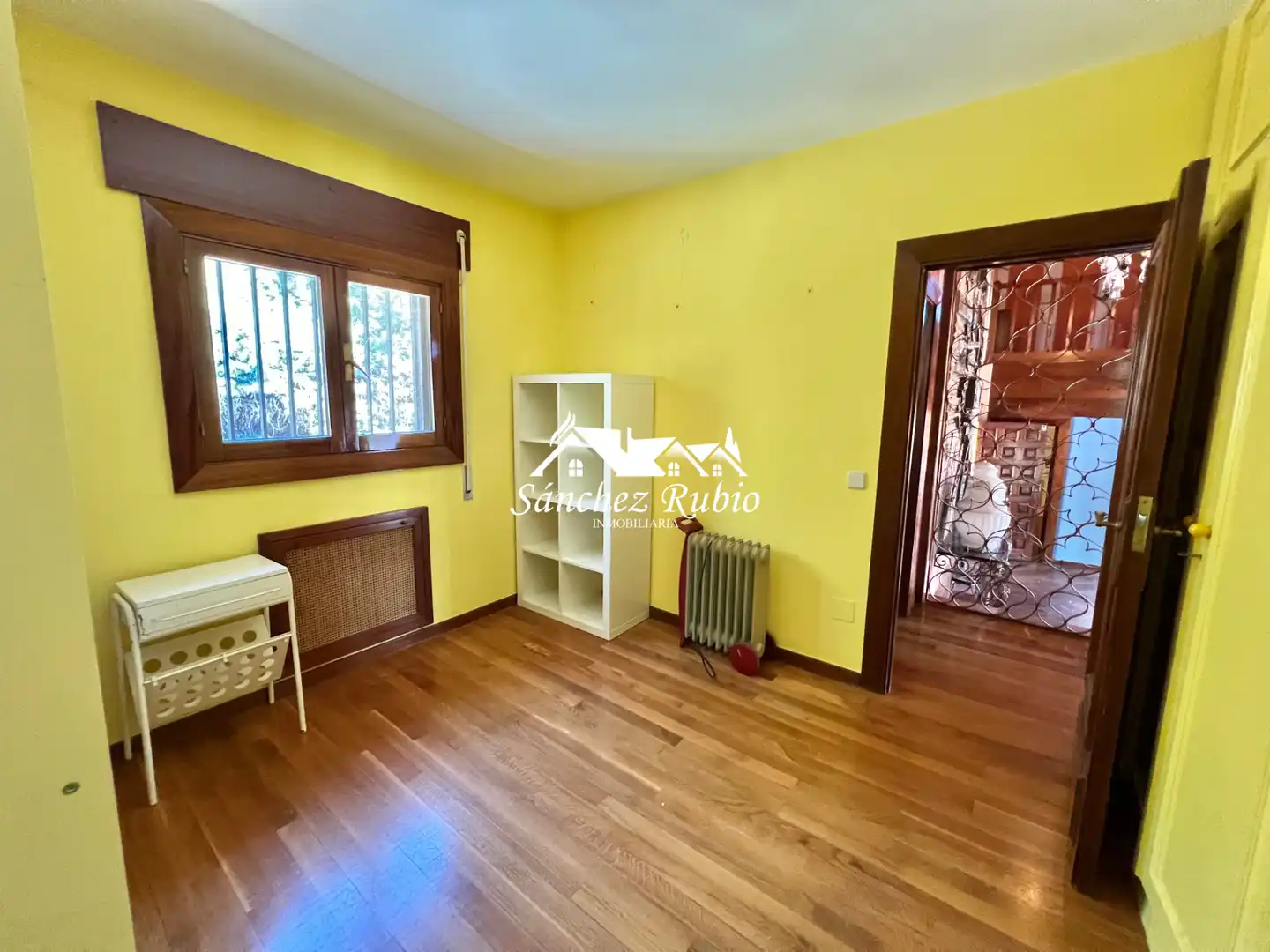 Bedroom of Houses for sale in Torrelodones  with Heating, Private garden and Parquet flooring