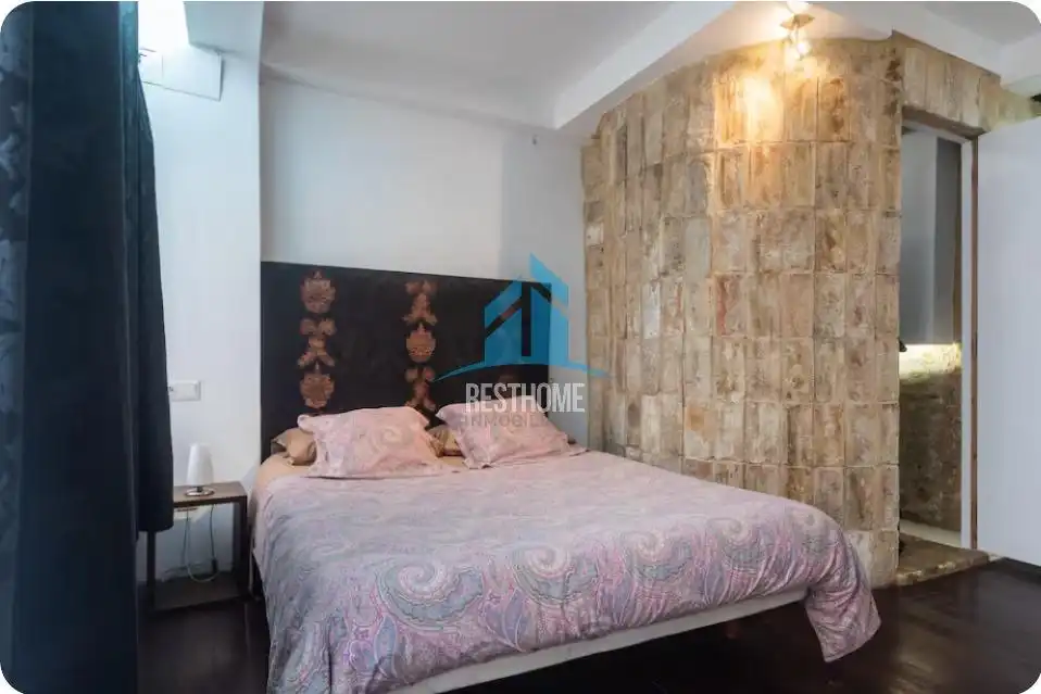 Bedroom of Houses for sale in Valencia  with Air Conditioner, Terrace and Furnished