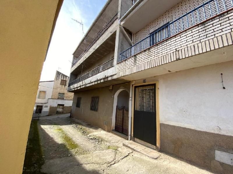 Vista exterior de Pis en venda en Mohedas de Granadilla amb Jardí privat