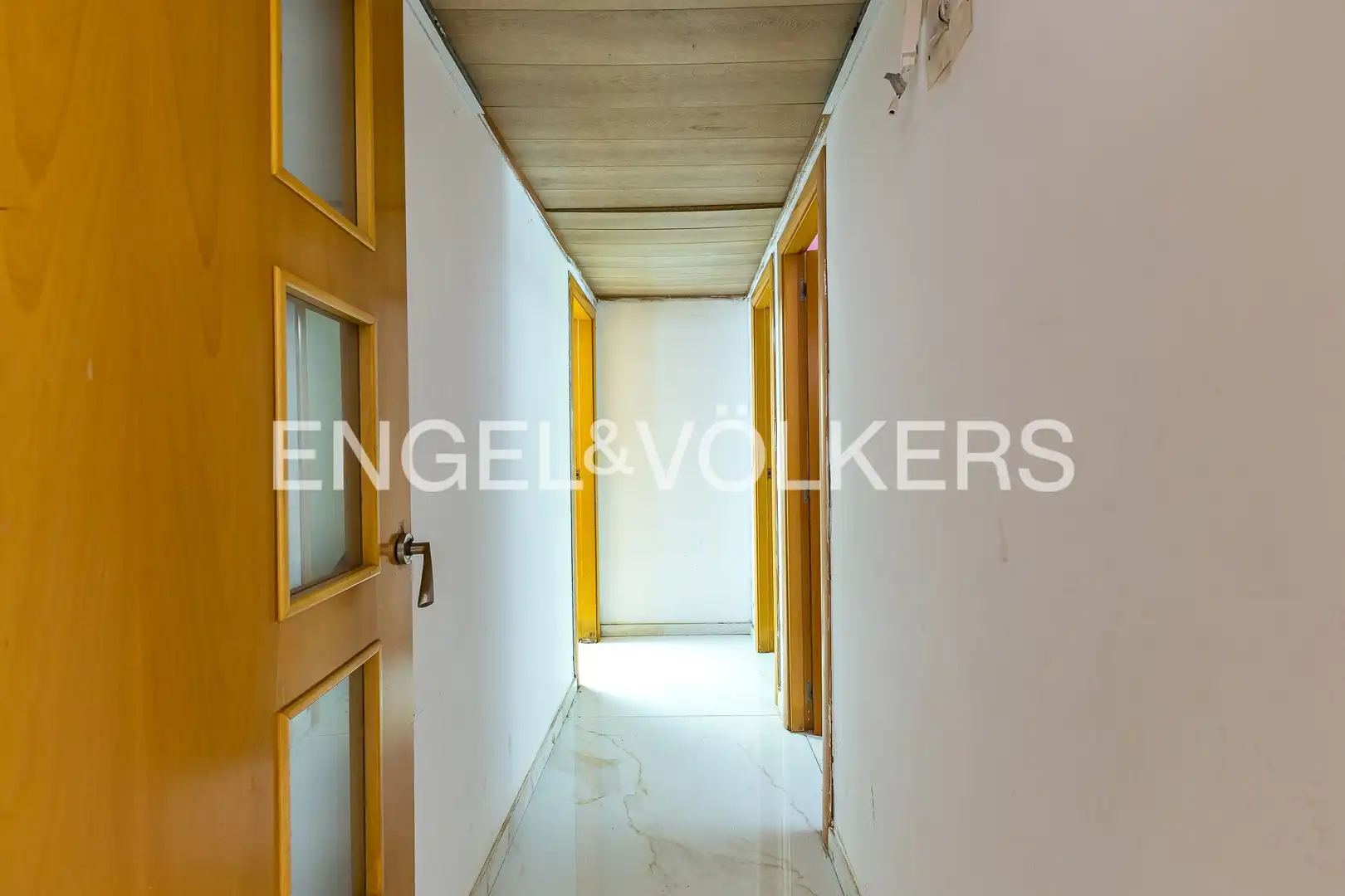 Piso en venta en El Prat de Llobregat con Calefacción, Parquet y Terraza