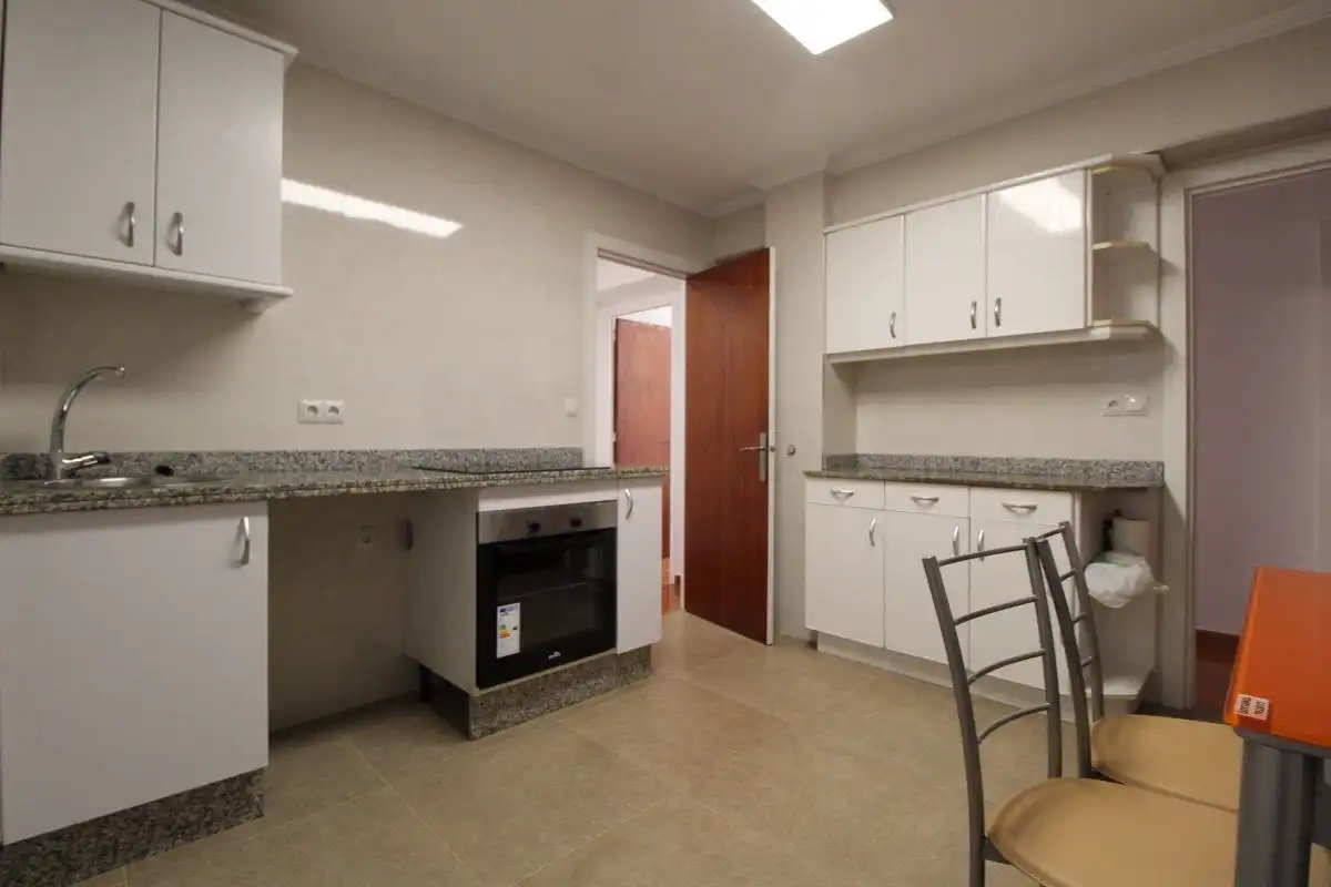 Flat with lift to rent in JERONIMO GONZALEZ, imagen 2