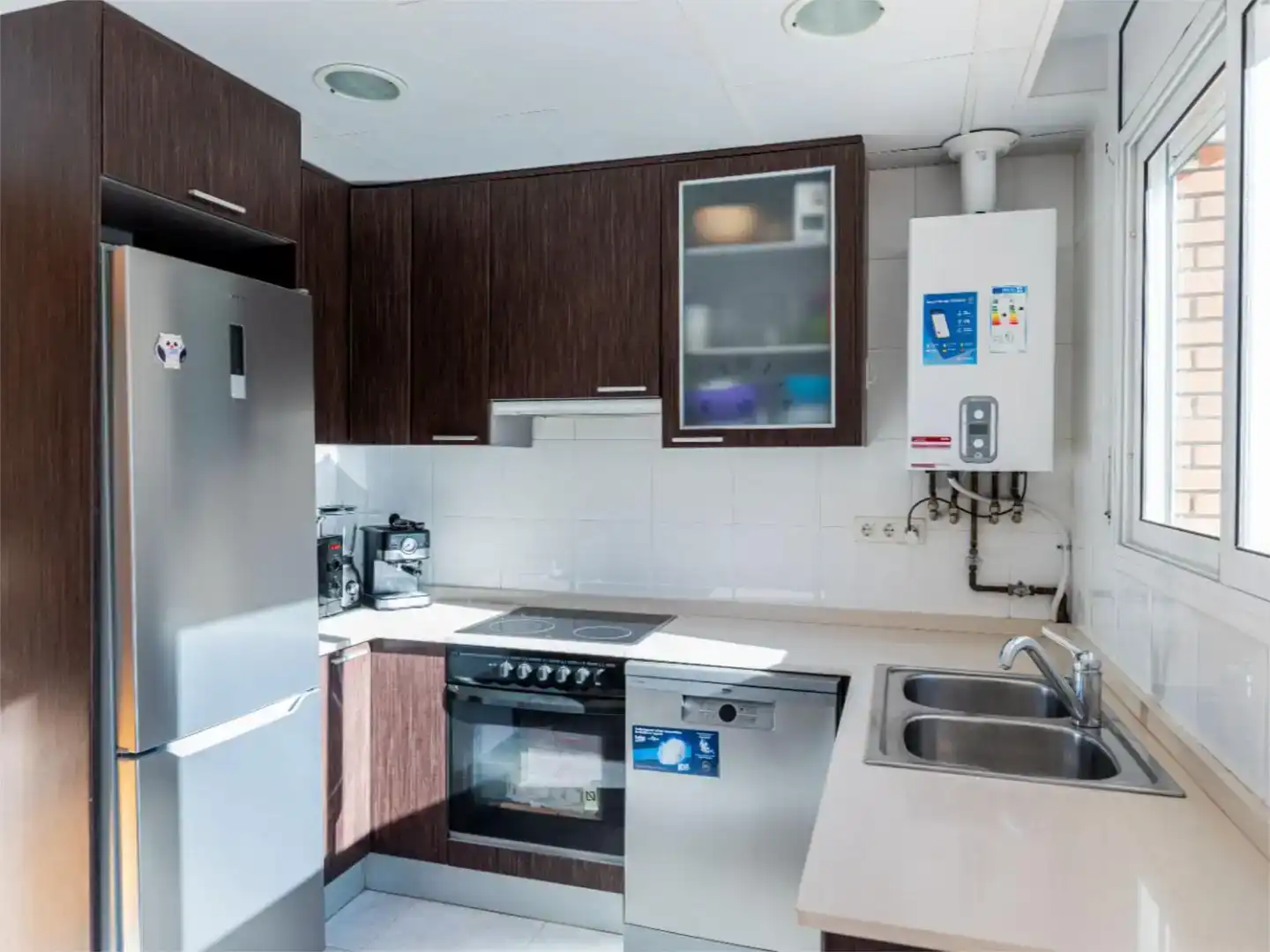 Kitchen of Houses for sale in Roda de Berà  with Swimming Pool and Balcony