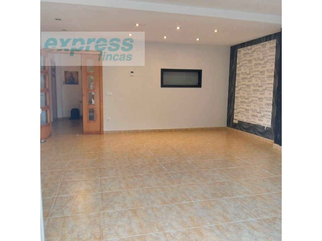 Flat for sale in Pineda de Mar  with Terrace and Oven