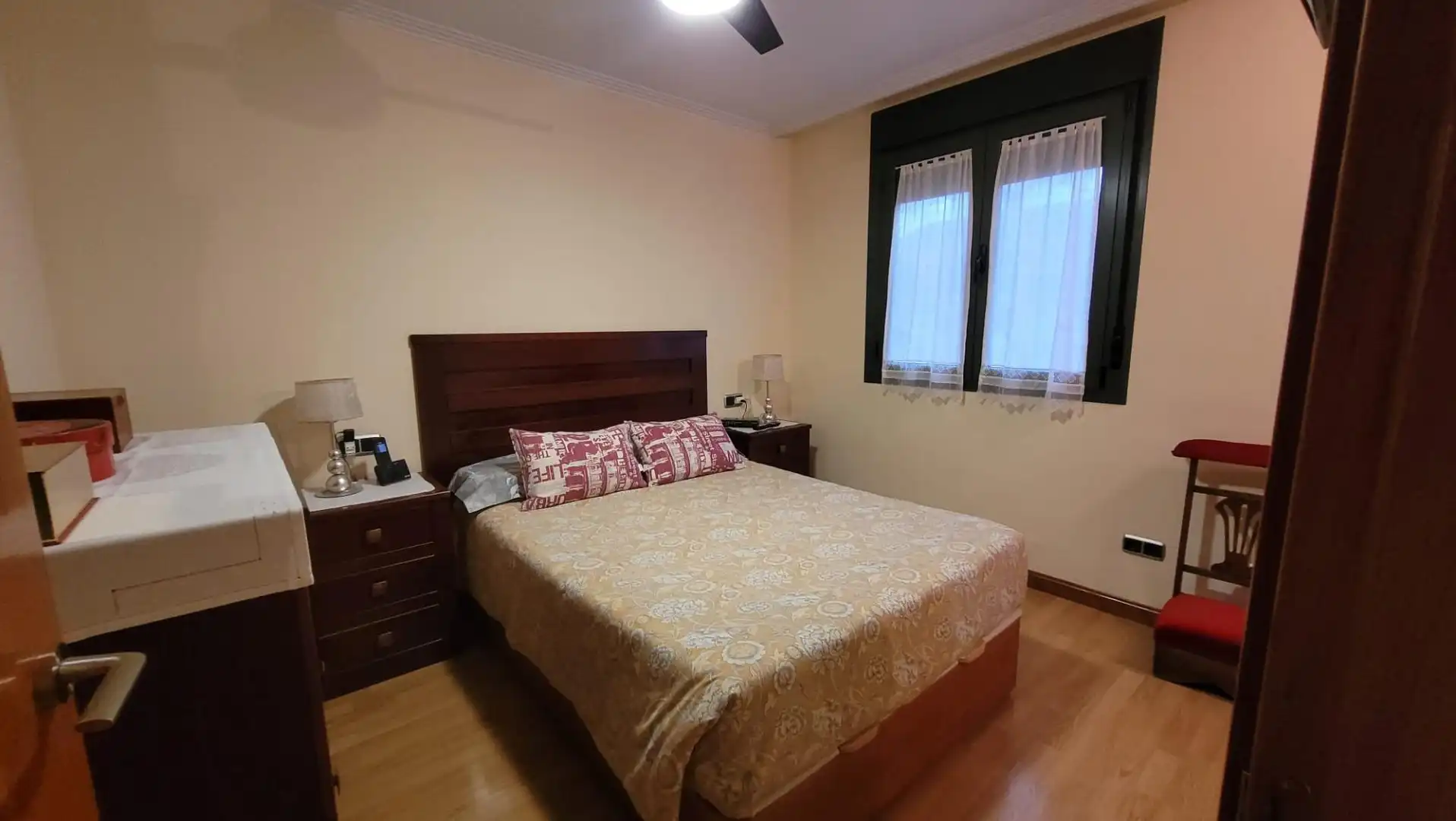 Dormitori de Casa adosada en venda en Garrido