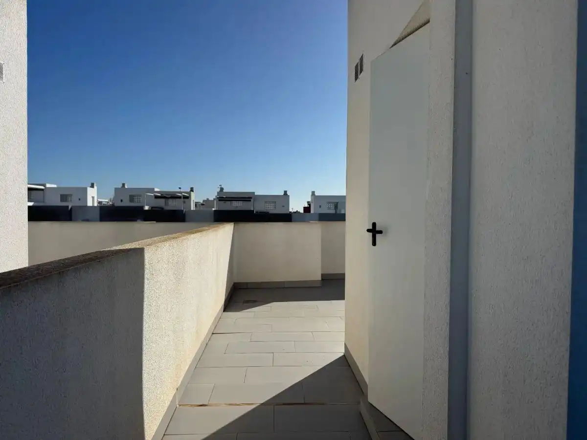 Terraza de Casa adosada en venta en Torrevieja con Aire acondicionado, Jardín privado y Amueblado
