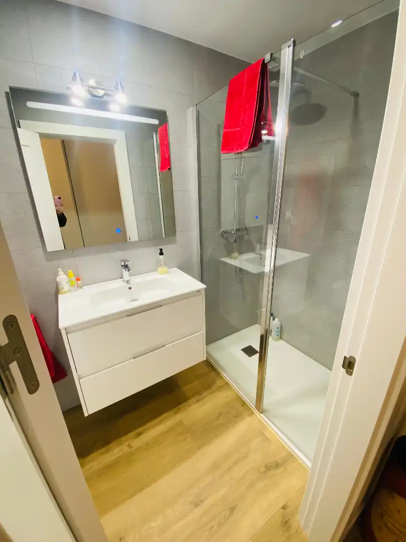 Baño de Piso en venta en Santander con Aire acondicionado, Calefacción y Parquet