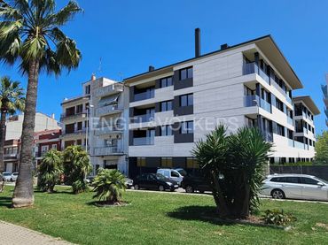 Piso con balcón en venta en Centre