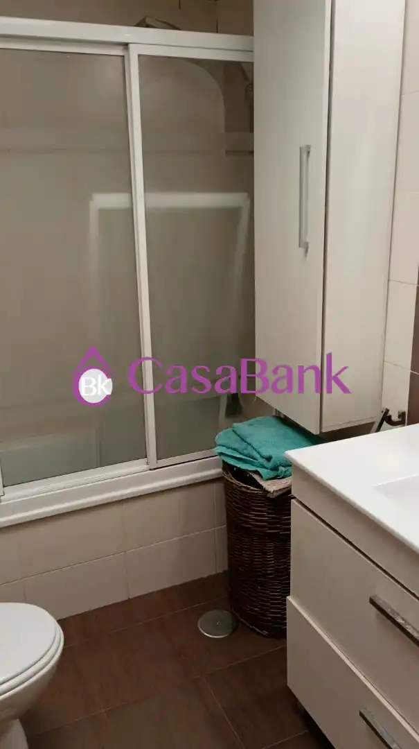 Bany de Pis en venda en Córdoba amb Calefacció, Terrassa i Traster