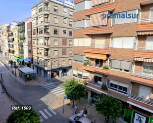 Vista exterior de Pis en venda en Puente Genil